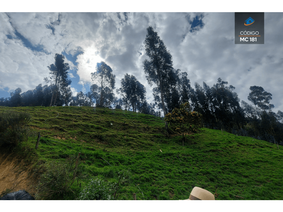 TERRENO EN VENTA EN CHIQUINTAD — foto 2