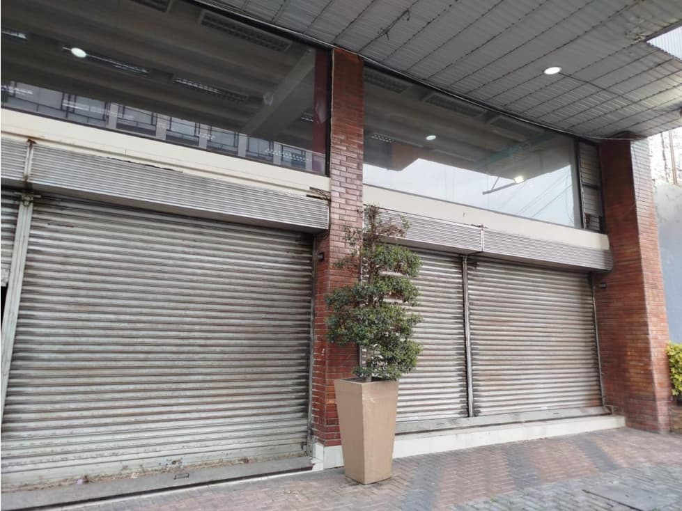RentaVenta Locales en Centro Comercial el Bosque — foto 4