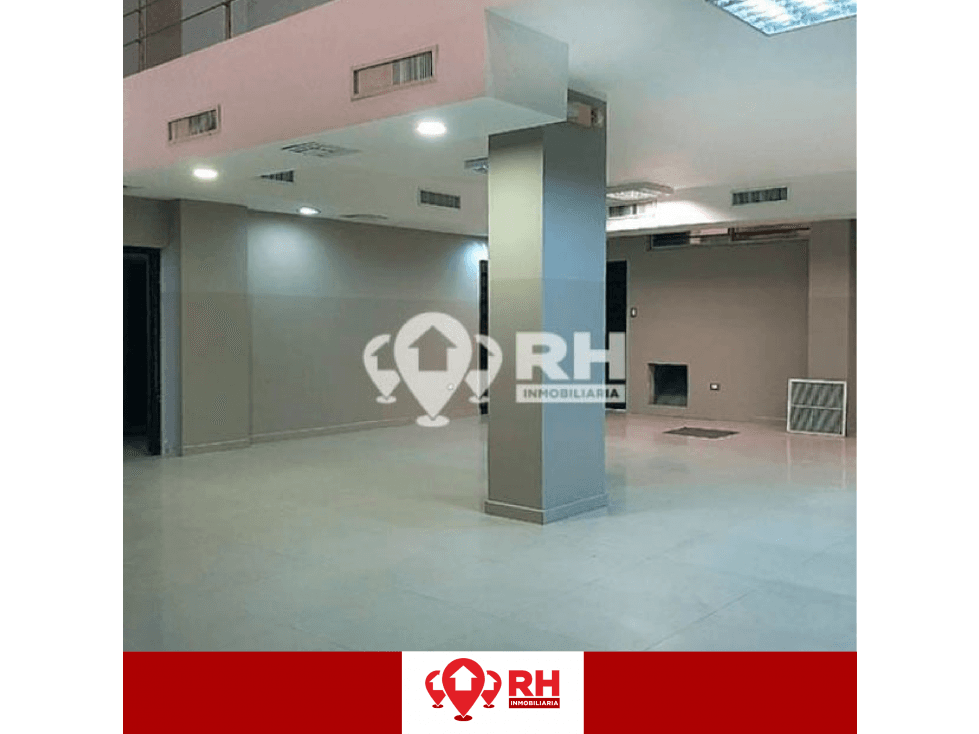LOCAL COMERCIAL CON MEZANINE EN ALQUILER EN EL CENTRO DE MACHALA #EVCV — foto 3