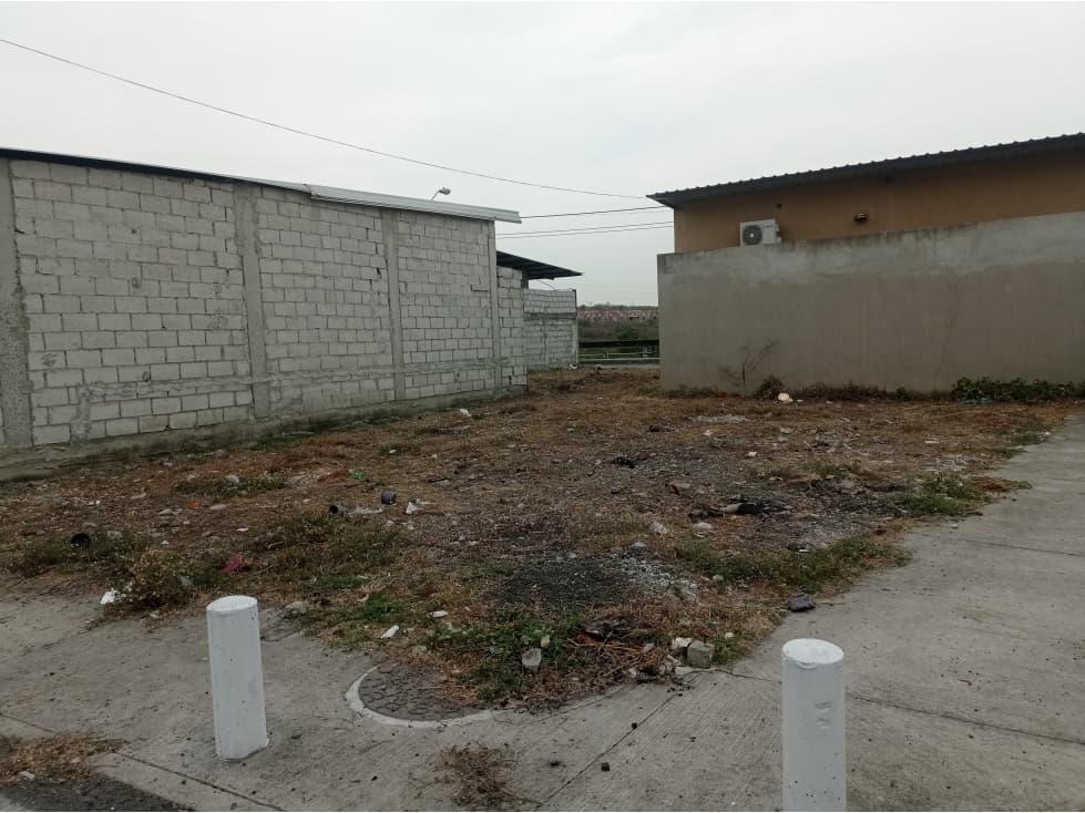 Venta, Terreno Esquinero en Cdla Mi Lote, — foto 2