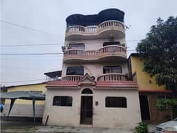 Venta, Casa multifamiliar en Suburbio, Calle Venezuela, sur Guayaquil