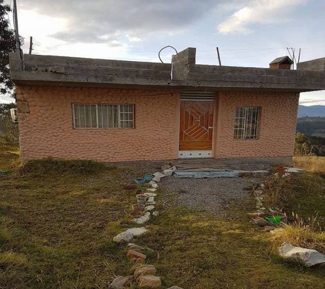 VENDO CASA PEQUEÑA A 10 MINUTOS OTAVALO — foto 3