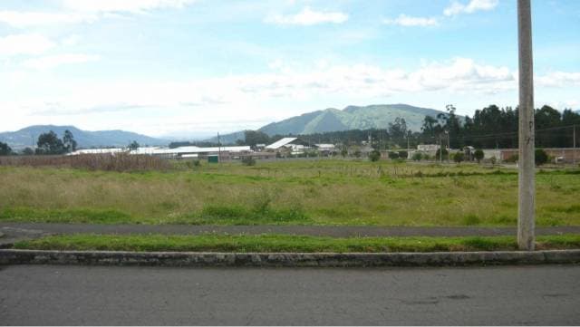 Vendo terreno de 1200 m2 Sector Sangolquí — foto 3