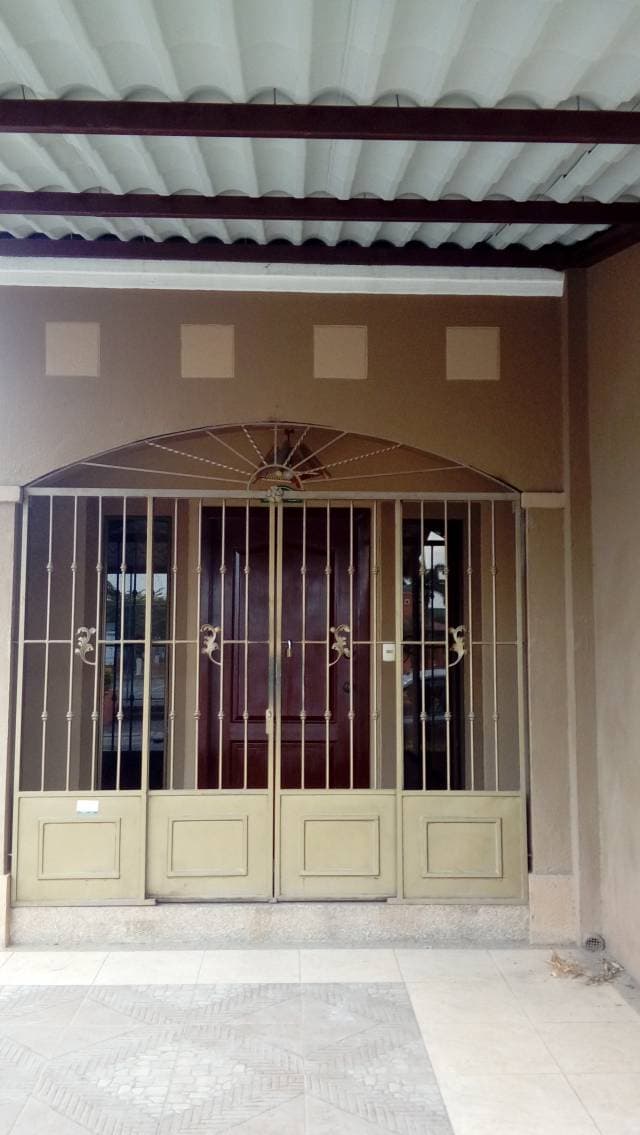 Urb La Joya etapa Ambar casa 2 plantas esquinera. — foto 8