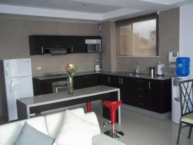Se vende departamento en Manta - Vista al mar — foto 5