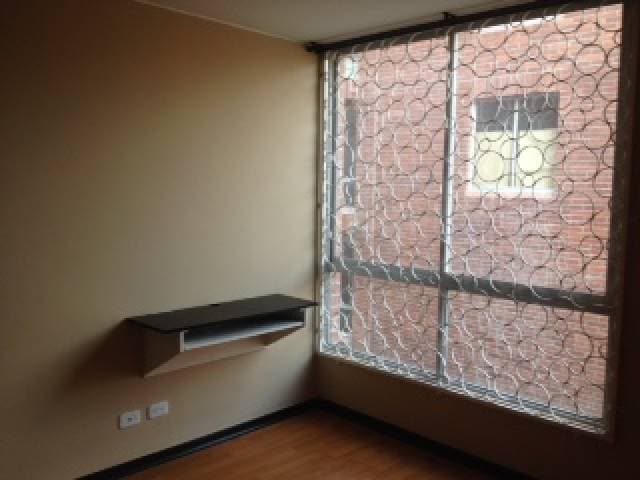 ARRIENDO DEPARTAMENTO EN CONJUNTO PRIVADO, CARCELEN — foto 3
