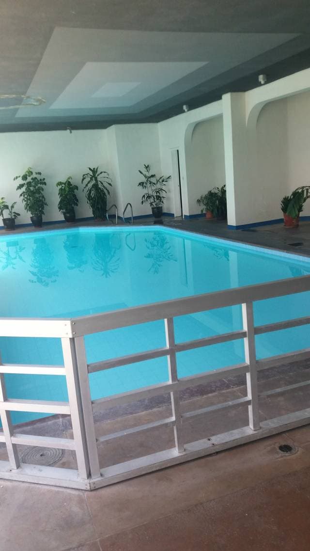Amplio departamento de arriendo en la Gonzales Suarez — foto 2