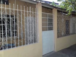 VENDO CASA RENTERA DE  DEPARTAMETOS