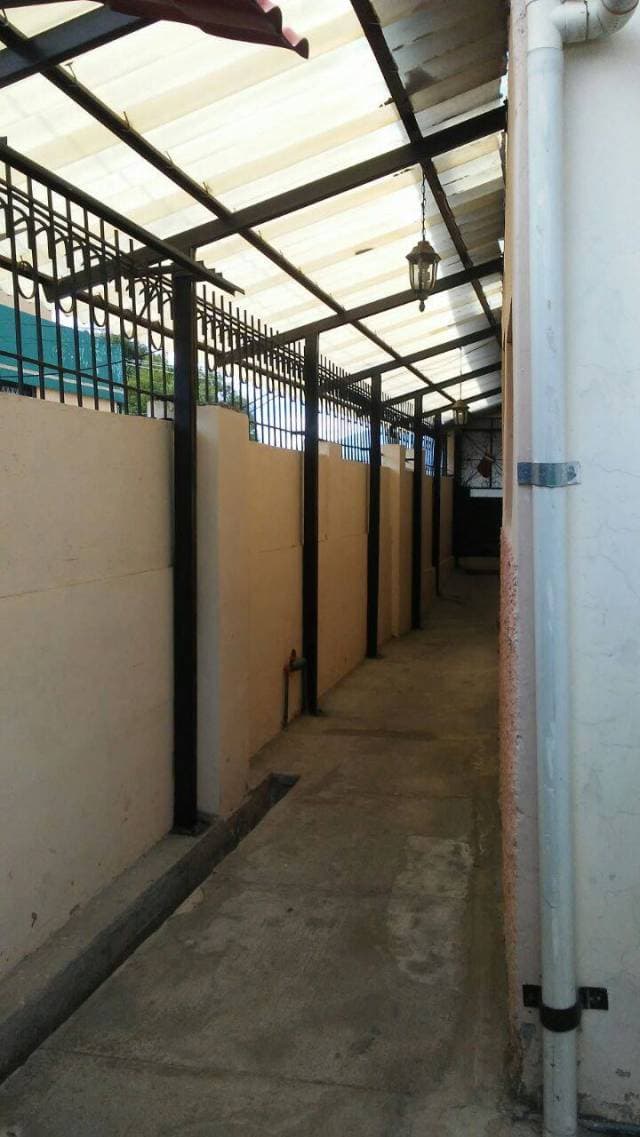 CASA  RENTERA EN EL CENTRO SUR DE QUITO — foto 4