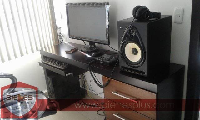 Departamento de primera, cerca de la U. de Cuenca — foto 3
