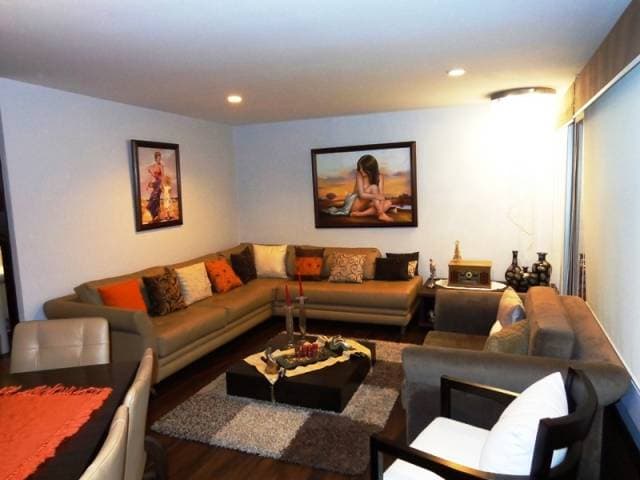 Vendo Departamento en Zona Exclusiva de Cuenca — foto 1