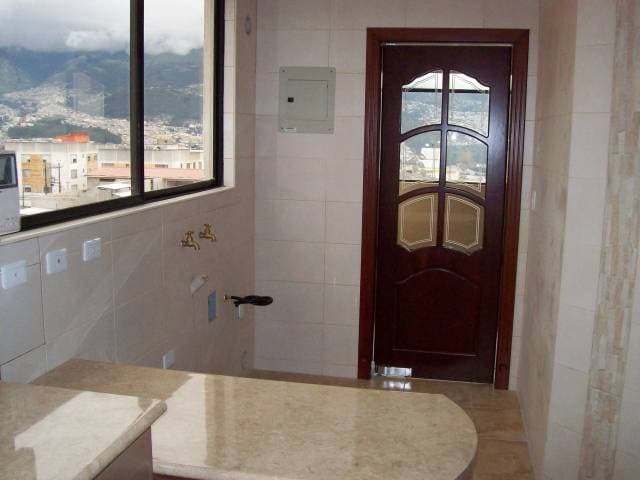 ARRIENDO DEPARTAMENTO AMPLIO EN PONCEANO ALTO — foto 5