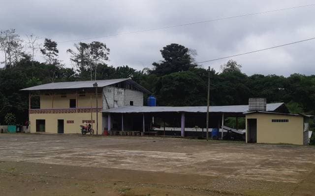 CASA DE VENTA EN MANABI CON AMPLIA PROYECCION DE NEGOCIO — foto 3