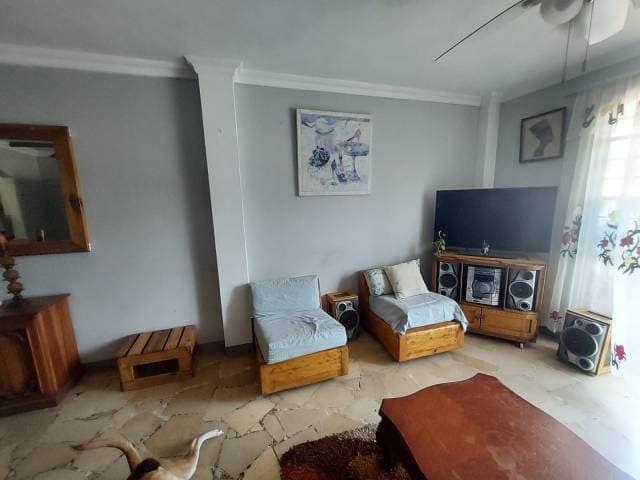 VENDO  HERMOSA CASA  RENTERA DE 3 PLANTAS — foto 3