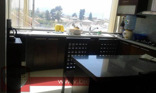 Departamento de primera, cerca de la U. de Cuenca — foto 3