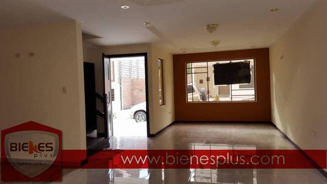 Casa de 4 Dorm de venta sector Ricaurte — foto 4