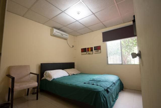 HERMOSA CASA DUPLEX CON DEPARTAMENTO AMPLIO — foto 6