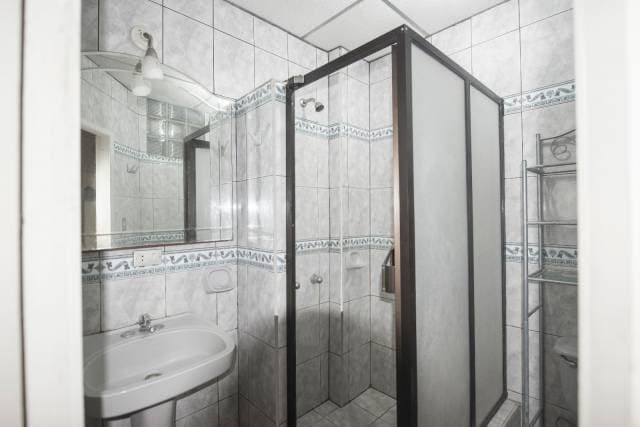 HERMOSA CASA DUPLEX CON DEPARTAMENTO AMPLIO — foto 8