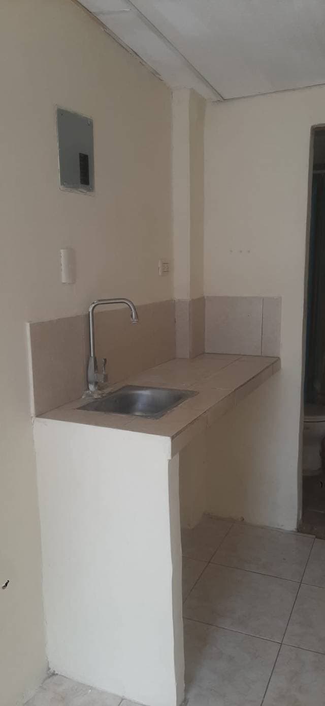 ALQUILO MINI SUITE INDEPENDIENTE