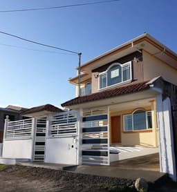 AMPLIA CASA DE VENTA EN SAN PEDRO DE EL CEBOLLAR