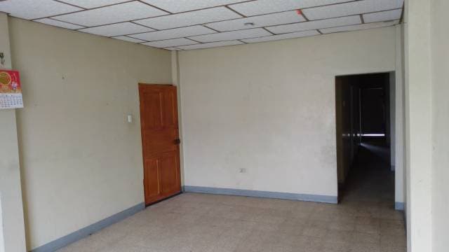 Arriendo un departamento con dos dormitorios, sala, comedor, cocina y lavandería
