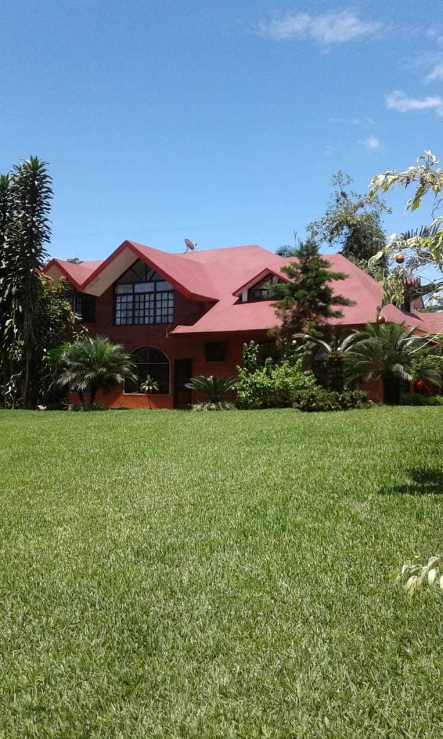 CASA GRANDE CON CABAÑAS — foto 2