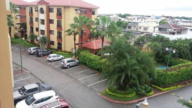 VENDO AMPLIO DEPARTAMENTO EN PORTÓN DEL ÁLAMO — foto 2