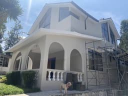 Hermosa casa con terreno de oportunidad