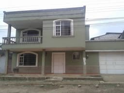 VENDO EN CALUMA CASA INDEPENDENTE ACABADOS DE PRIMERA