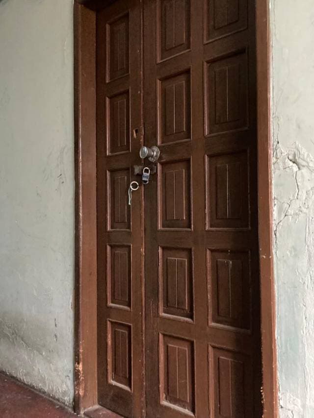 Casa Rentera - Dos Departamentos - Usd 55000 - Tola Baja — foto 5