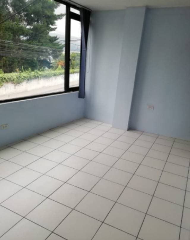 Hermoso edificio de alquiler en el Valle de los Chillos — foto 4