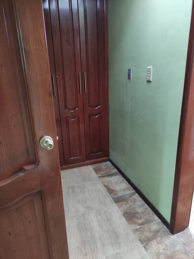 VENDO HERMOSA CASA A 5 MIN DEL CENTRO DE LATACUNGA — foto 6
