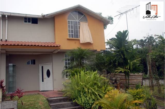 CASA DE OPORTUNIDAD EN MACAS. — foto 3