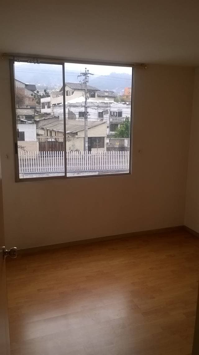 Amplio departamento 3 dormitorios 2 baños en conjunto privado. — foto 8