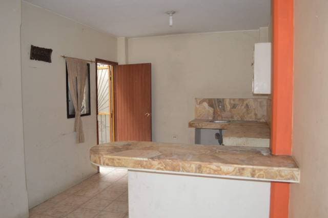 VENDO CASA EN LOS ALMENDOS — foto 4