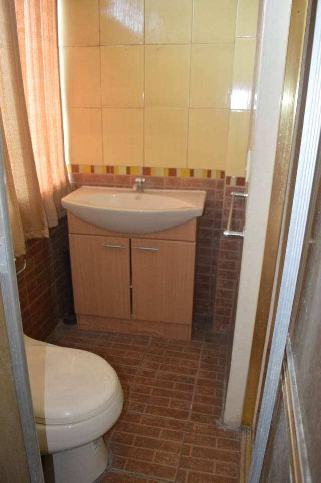VENDO CASA EN LOS ALMENDOS — foto 8
