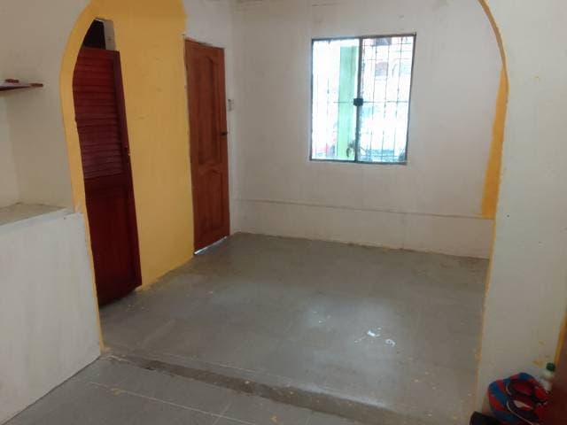Se Alquila Departamento Mediano — foto 2