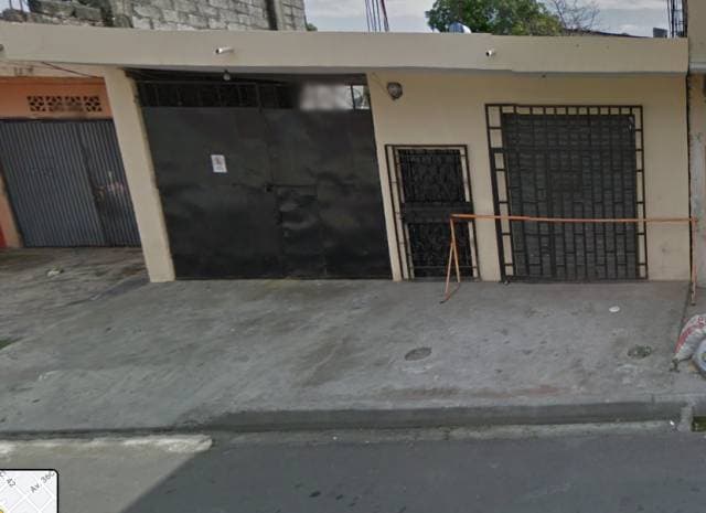 Terreno con dos apartamentos — foto 1