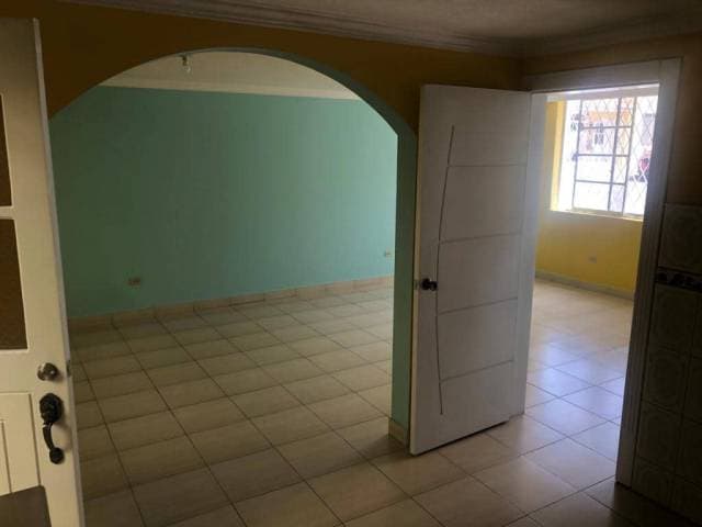 HERMOSA CASA EN VENTA EN MARIANITAS QUITO NORTE — foto 6
