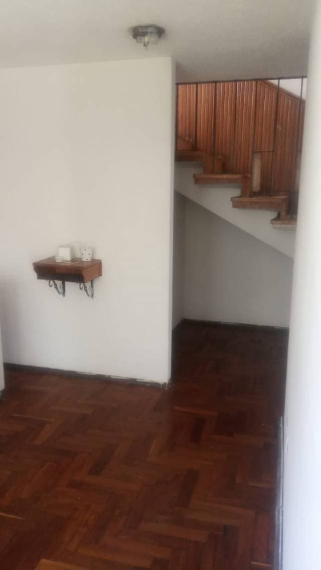 RENTA DE HERMOSA CASA SECTOR LA CAROLINA — foto 3
