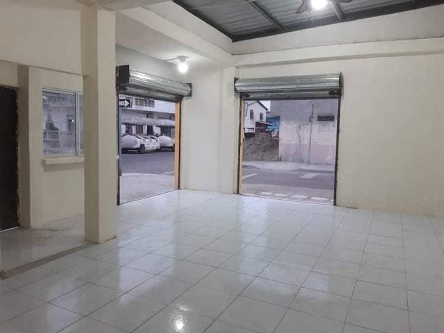 ALQUILER DE LOCAL COMERCIAL ESQUINERO — foto 2