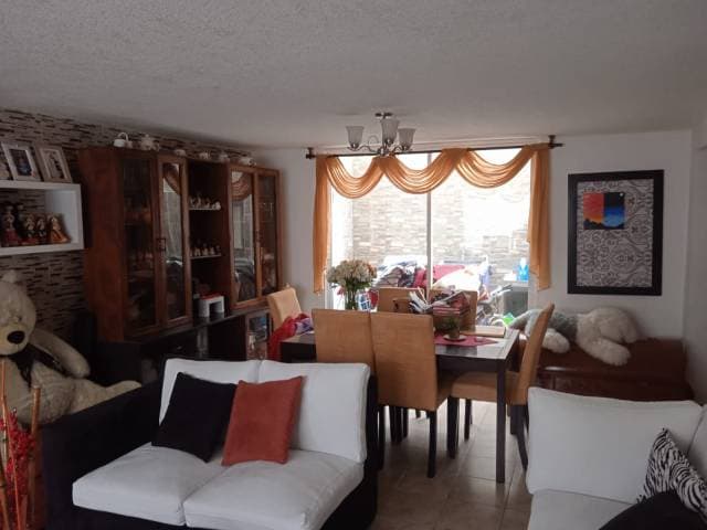 Casa de 2 plantas Sangolquí en Conjunto Cerrado — foto 5