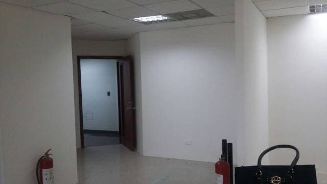Hermosa Oficina en Alquiler en el Edificio Torres del Norte — foto 3