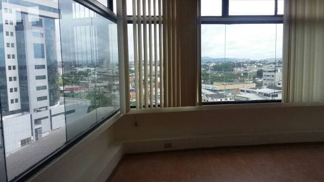 Hermosa Oficina en Alquiler en el Edificio Torres del Norte — foto 7