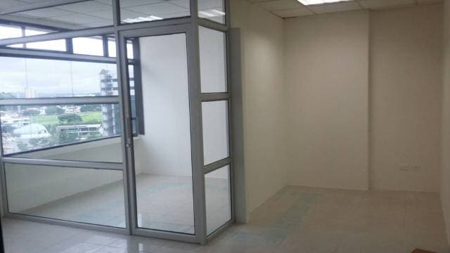 Alquilo Excelente Oficina Corporativa en el Edificio Torres del Norte — foto 1