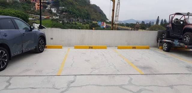 Alquiler de parqueo en Puerto Santa Ana — foto 2