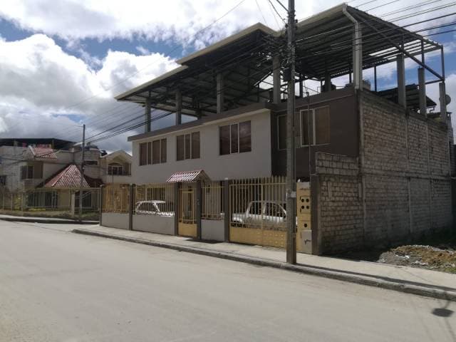 VENTA DE CASA RENTERA EN LOJA — foto 3