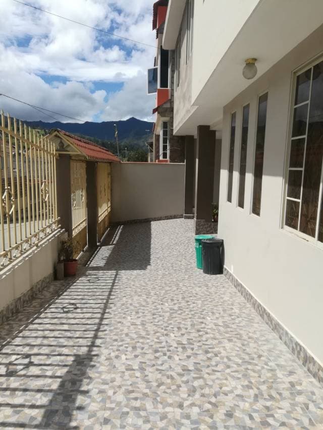 VENTA DE CASA RENTERA EN LOJA — foto 5