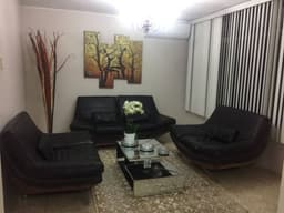 ¡DE OPORTUNIDAD! Se vende acojedor departamento en Urdesa Norte