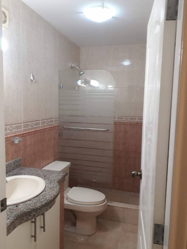 VENDO PROPIEDAD RENTERA EN KENNEDY NORTE — foto 4